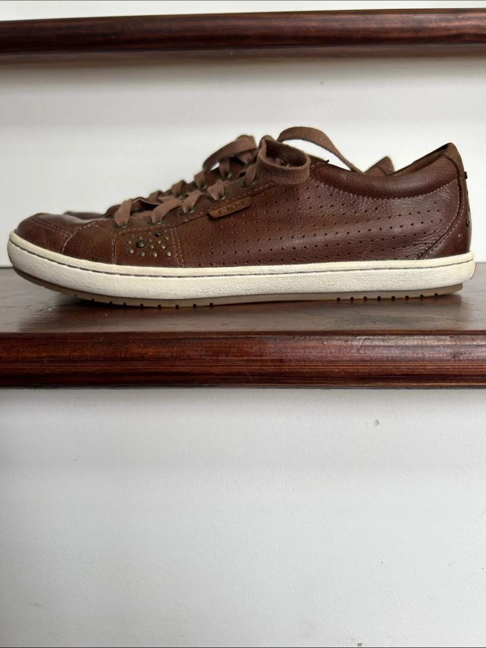 Taos Footwear casual lace